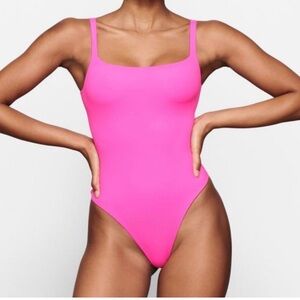 skims hot neon pink fits everybody square neck bodysuit sz small